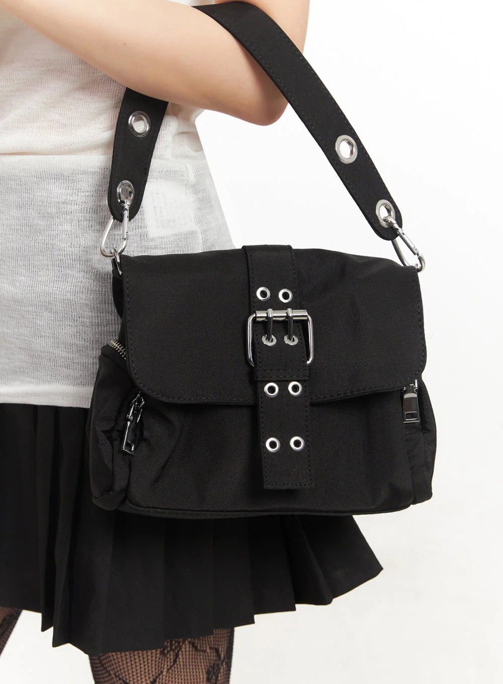Chunky Buckle Eyelet Shoulder Bag IY502 - Image 6