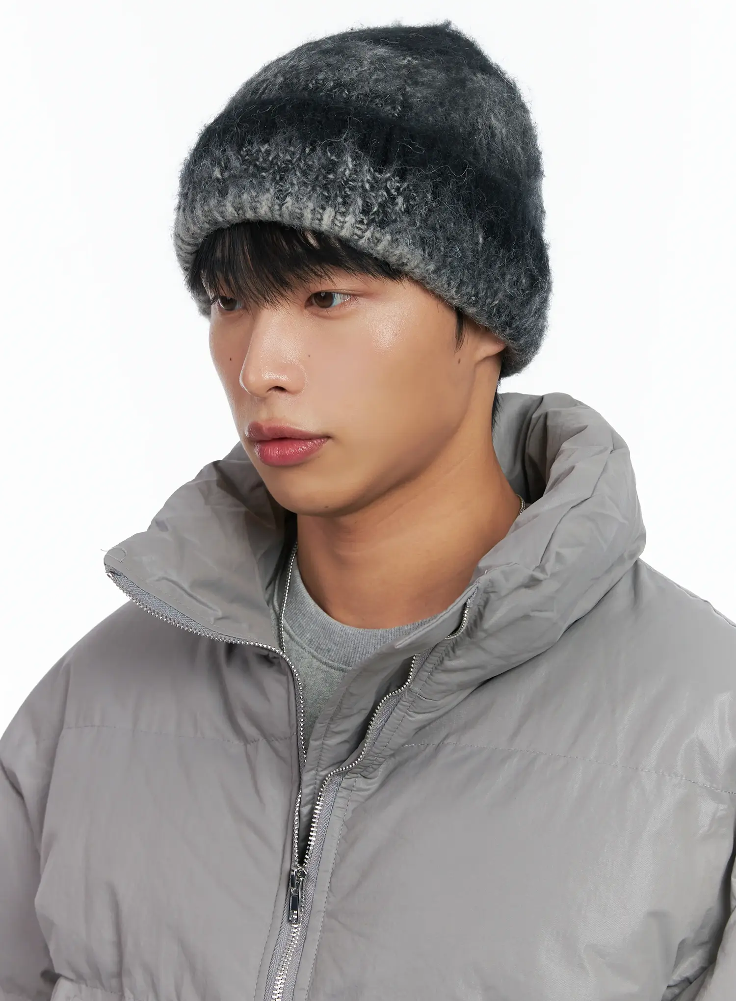 Cozy Gradient Beanie IN518 - Image 4