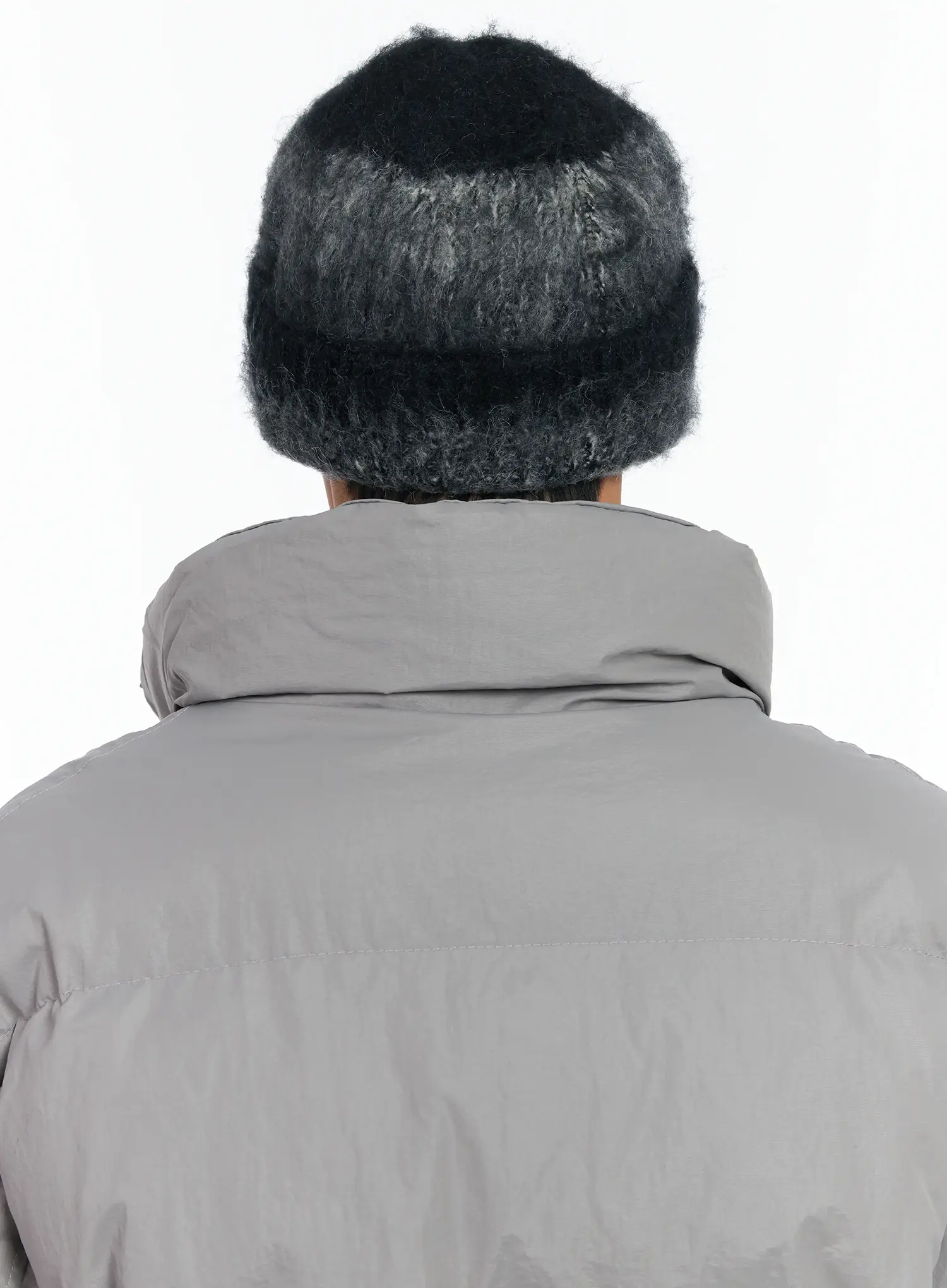 Cozy Gradient Beanie IN518 - Image 6