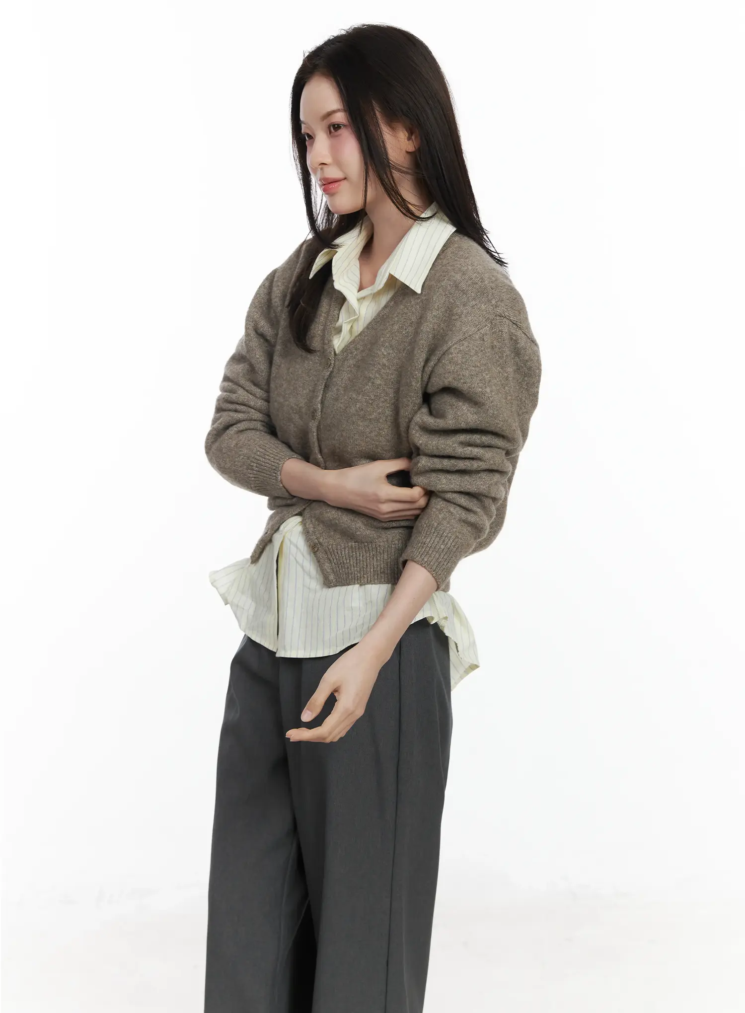 Cropped V-Neck Cardigan IF525 - Image 4
