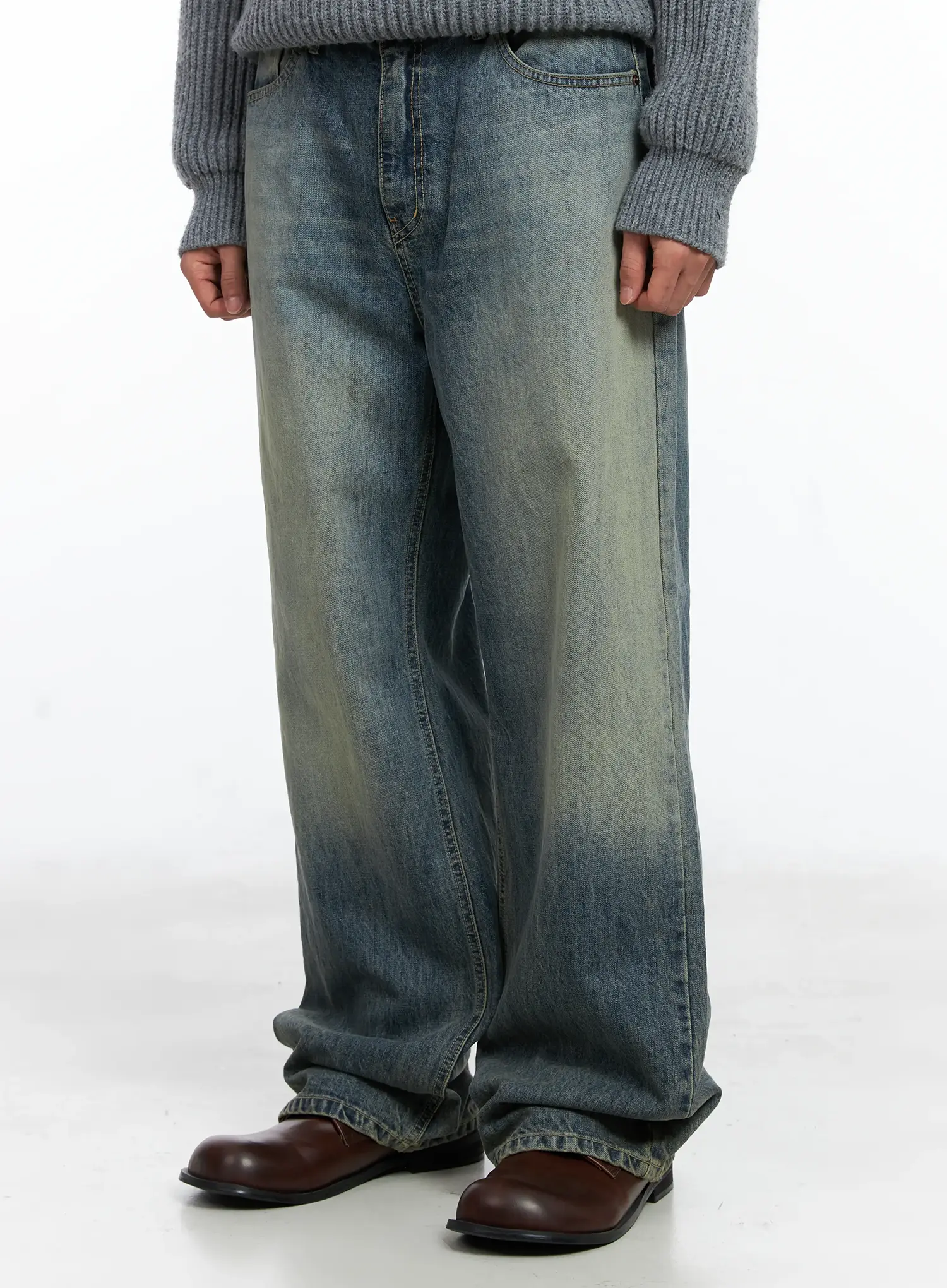 Men's Vintage Jeans  IN518 - Image 4