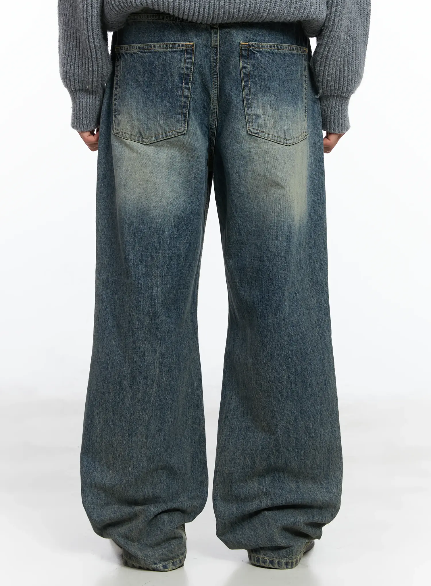 Men's Vintage Jeans  IN518 - Image 6