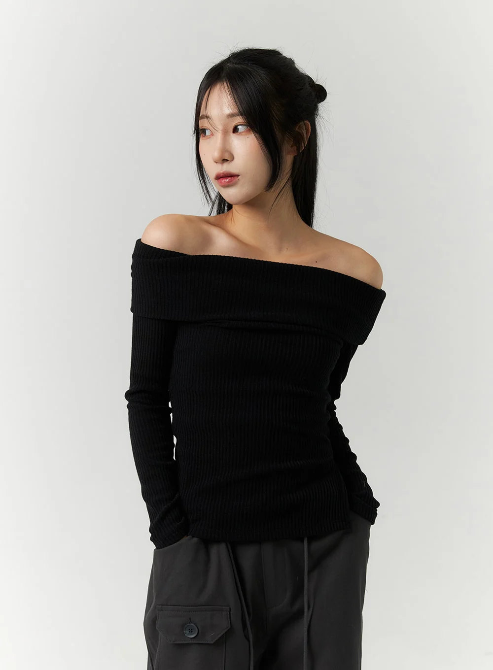 Off-Shoulder Slim Fit Knit Top CN317 - Image 4